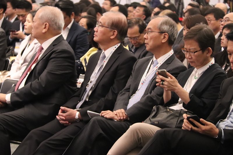 台港簽MOU 促進台生技公司赴港上市