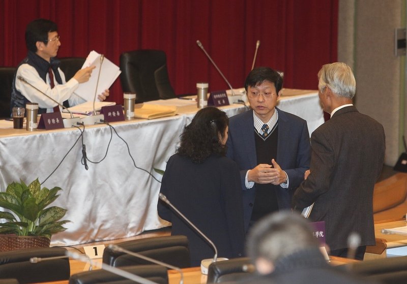 台大校務會議論管案 校方請二律師列席