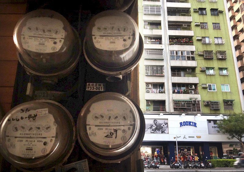 全台高溫 用電量創今年新高