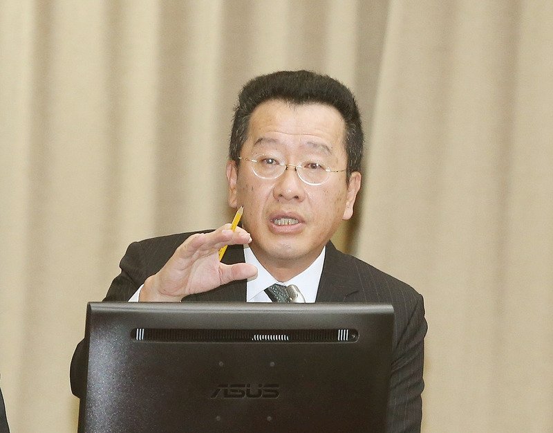 顧立雄：鬆綁金融業資金運用助生醫發展