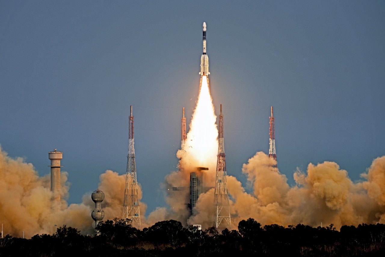 印度以改良火箭發射衛星 月球任務彩排