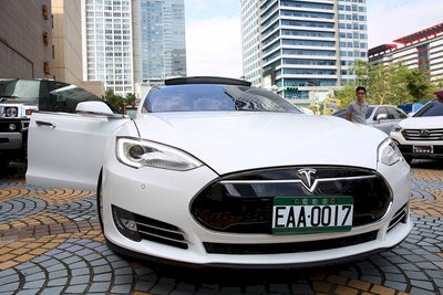 動力轉向螺栓恐腐蝕 特斯拉召回12.3萬輛Model S