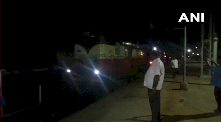 印度火車22節車廂落跑 載走千人幸未釀禍