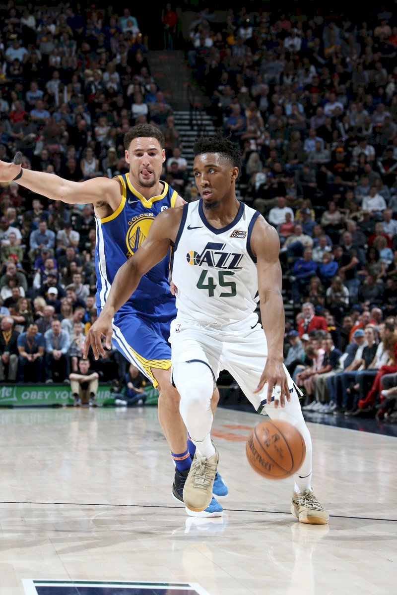 NBA爵士打爆勇士 狂勝衛冕軍40分