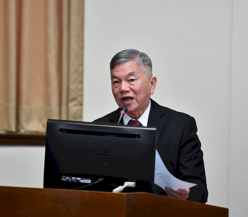工總憂能源轉型 經長：能源配比看趨勢調整