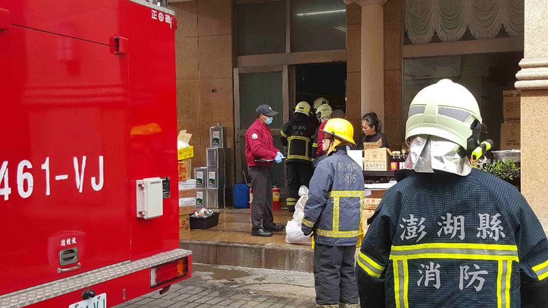 內政部調高俸額 6萬基層警消受惠