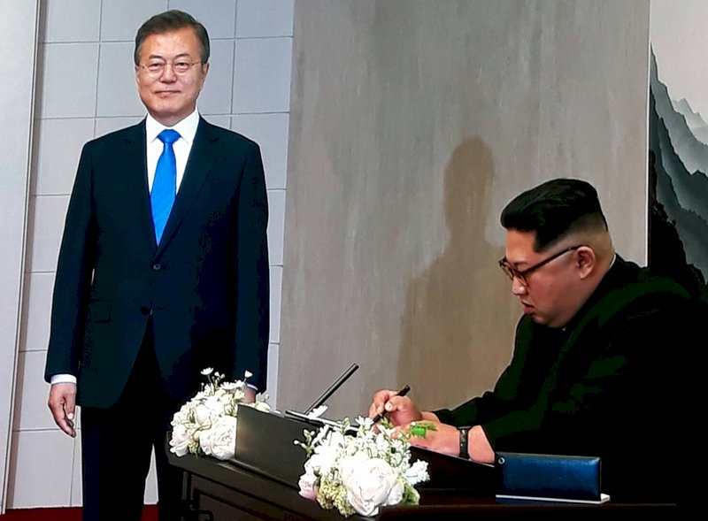 金正恩留言簿留訊息 「新歷史從現在開始」