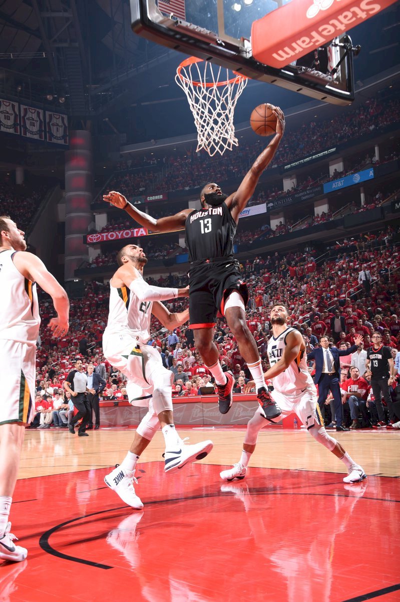 NBA爵士客場轟落火箭 季後賽次輪平手