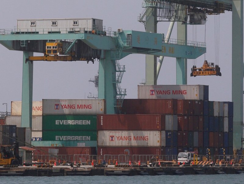 7月製造業景氣燈號連4綠 台經院樂觀看下半年