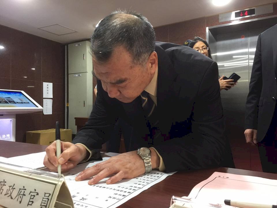 反軍改揚言再抗議 邱國正：不樂見過激行為