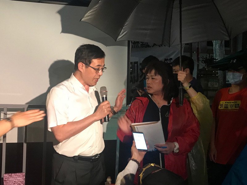 亞太師生夜宿抗爭 教部允18日前會談