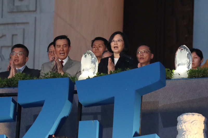 慈濟佛誕節大會 蔡總統、馬前總統都出席