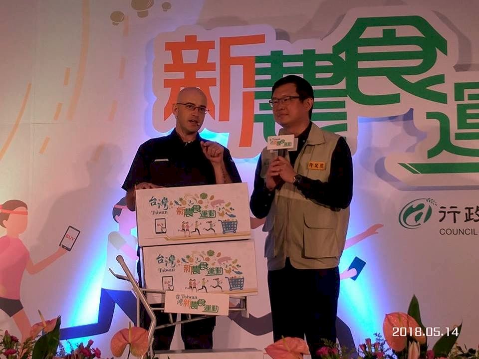 農委會台灣新農食運動 吳鳳化身宅配大使