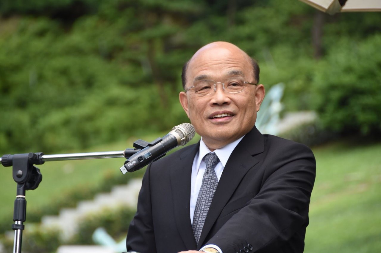 侯老花眼鏡說 蘇營：年齡歧視 應道歉