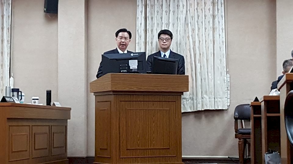 嚴審陸官員團來台申請 陸委會：正當防衛
