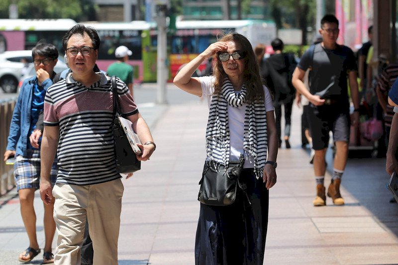 熱到生病 5月熱傷害就醫比去年高9成