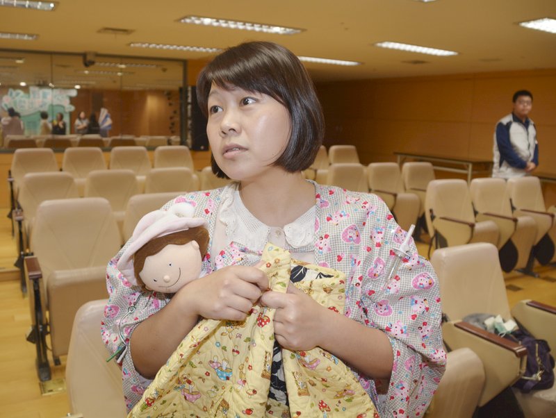 日議員指孩子應由媽媽顧 爭議言論遭猛批
