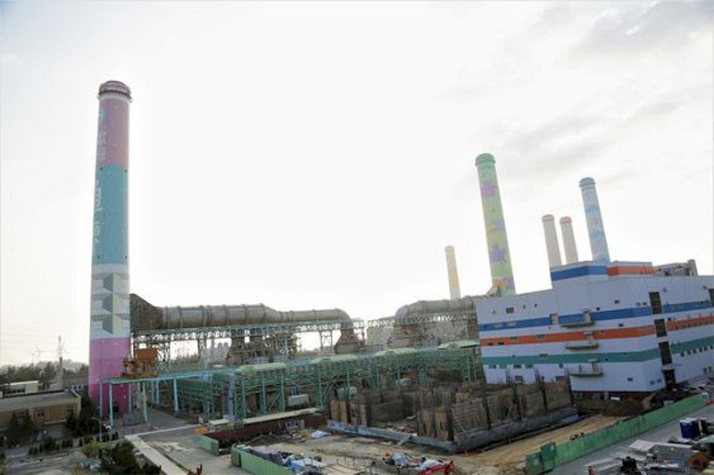 苗栗通霄電廠設備跳脫 7萬多戶停電
