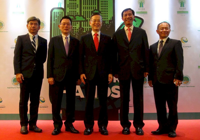 亞洲企業社會責任獎 台捧回12座獎盃