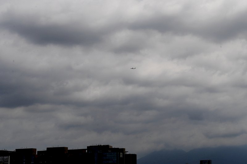 對流旺盛 中南部5縣市豪雨特報
