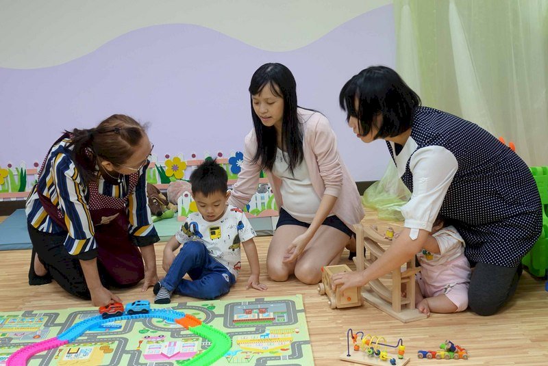 準公共化托育補助 賴揆拍板發給家長