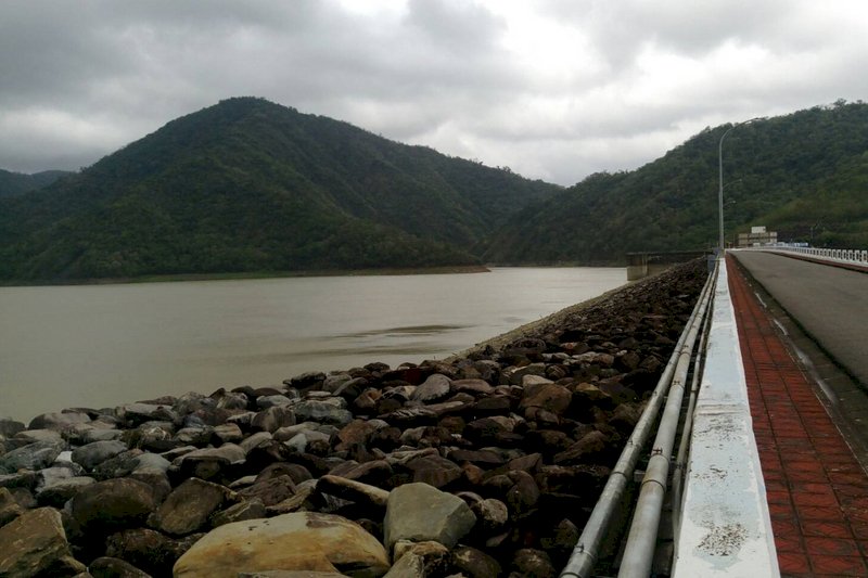 大雨一直下 屏東積水 牡丹水庫調節水量