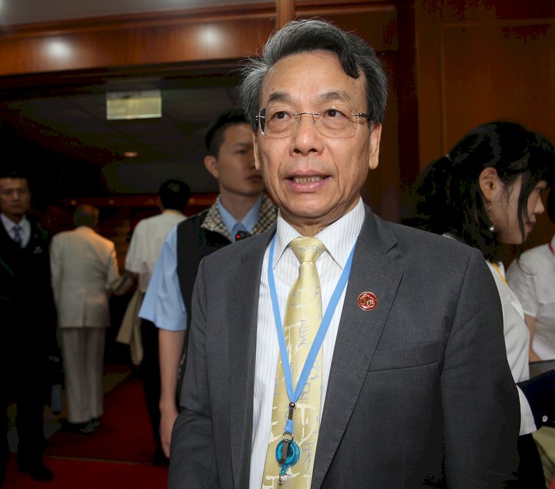 傳中醫大校長李文華接教長 政院：純屬揣測