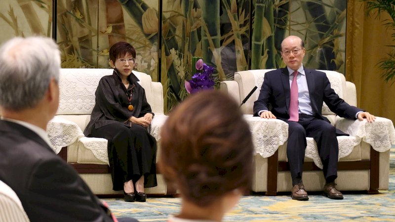 會見劉結一 洪秀柱：我們都是中國人