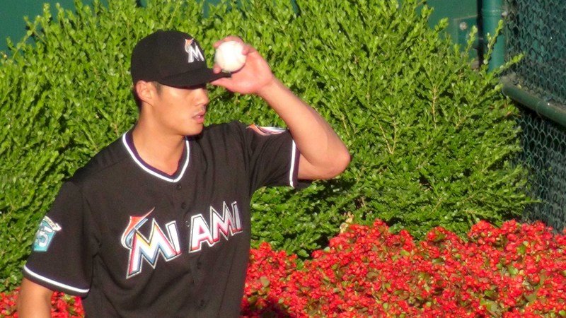 陳偉殷第三勝到手 總教練大讚好表現
