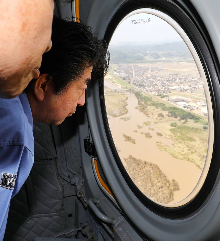 日豪雨災情釀179死 首相安倍赴災區視察