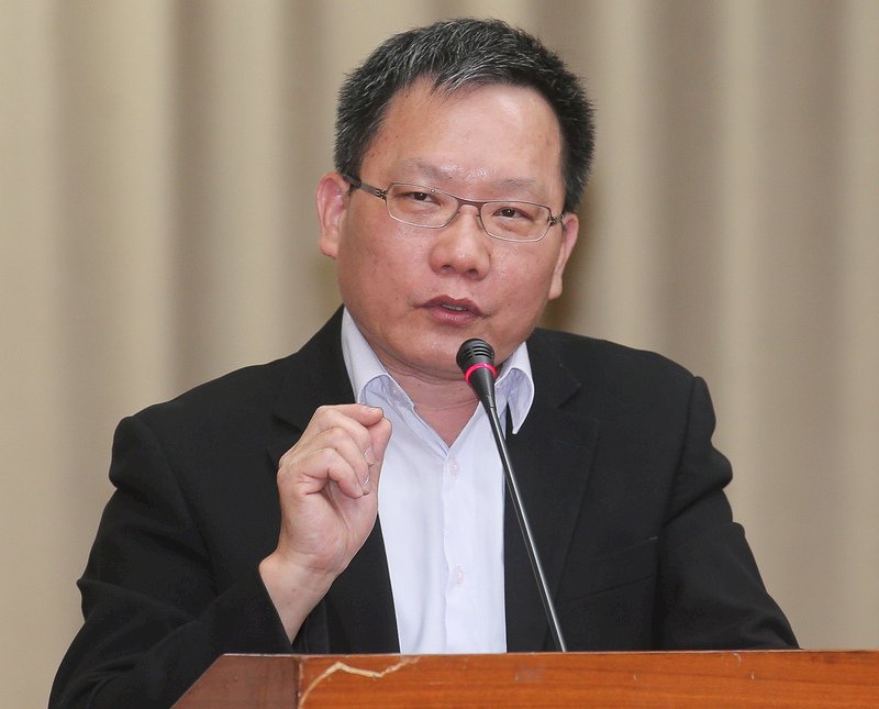 美中貿易戰升溫  財長：國安基金密切關注