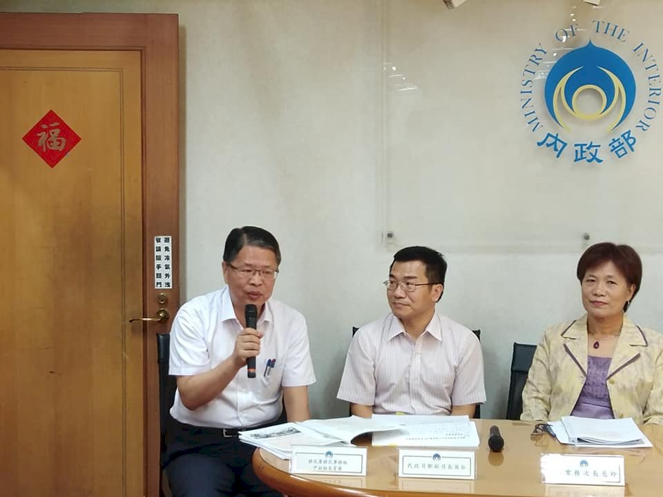 內政部修法 陸配親屬來台短期探親資格將放寛