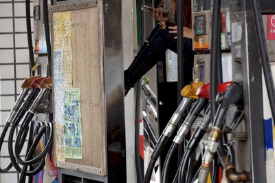 台塑油價調降 汽油0.2元柴油0.3元