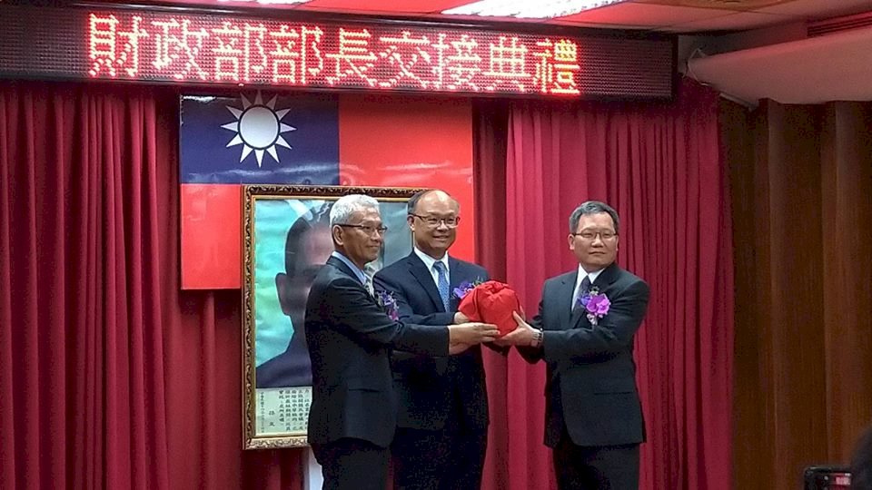 海外台商匯回 蘇建榮：減化所得認定增誘因