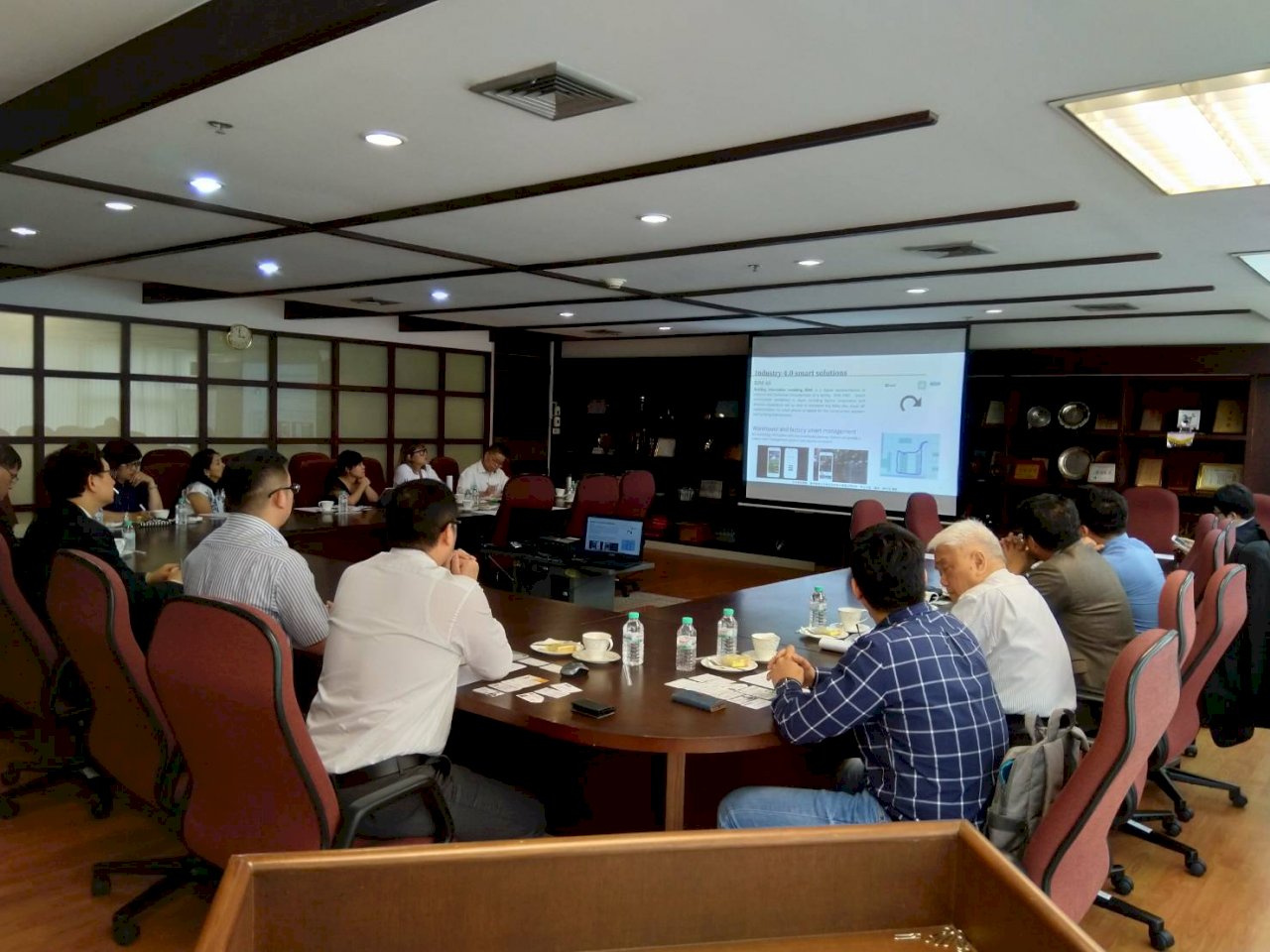 駐泰處助台商以高科技互動創造智慧解決方案