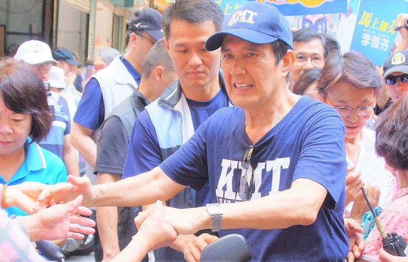 馬英九高雄輔選 馬迷熱情相挺