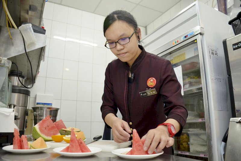 求職需耐心 主計總處：新鮮人約半年謀職