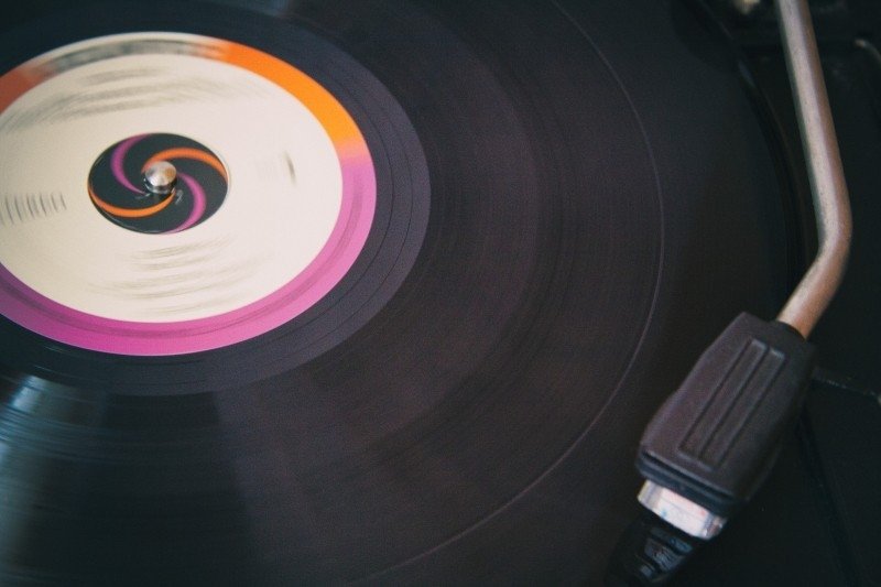 英舉辦全國專輯日 表現對完整音樂作品愛好