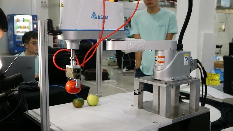 自動化設計大賽 兩岸學生對農業展關懷