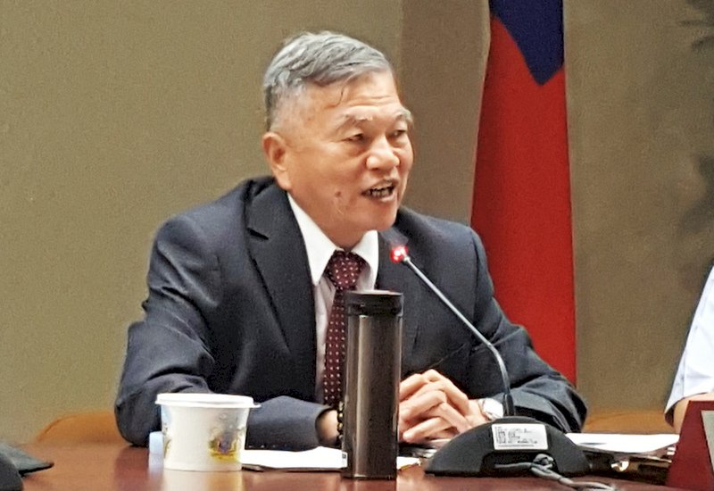 經濟部長允諾 中火老舊燃煤機組將退場備用