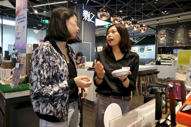 中國吃喝玩樂全靠App 台青手機灌爆