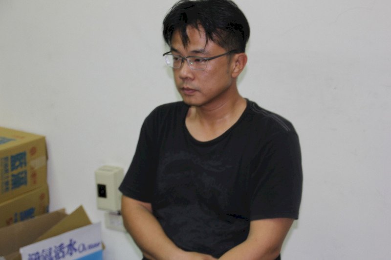 黃偉展遭爆婚外情 退選議員