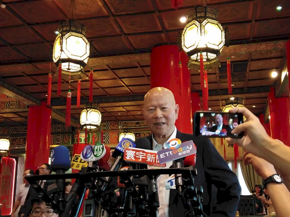 許信良、施明德讚「信介仙」帶領台灣爭民主