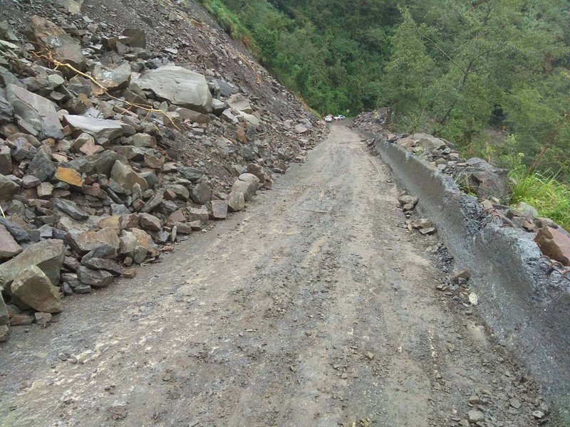 超大豪雨 省公路多處封閉