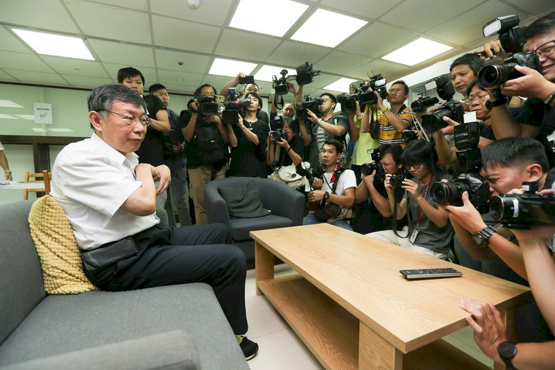 柯文哲成立競選辦公室 盼6千萬元打完選戰