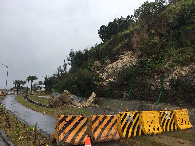 西南氣流影響 各地留意大雨豪雨