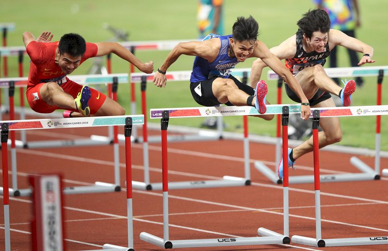 印尼亞運/陳奎儒破全國 亞運110公尺跨欄獲銀