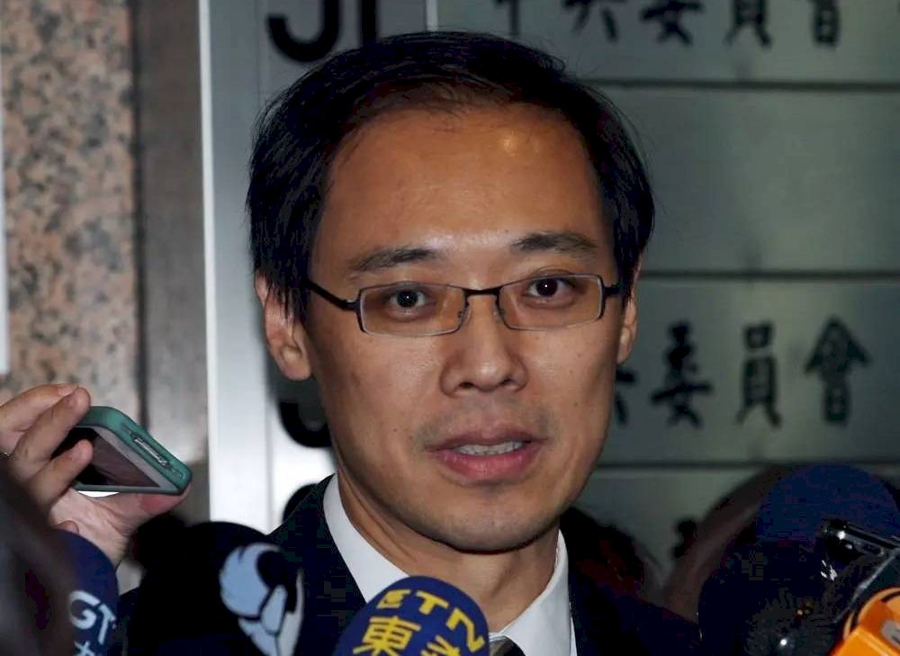 楊偉中驟逝 庫克群島警方證實為救女溺斃