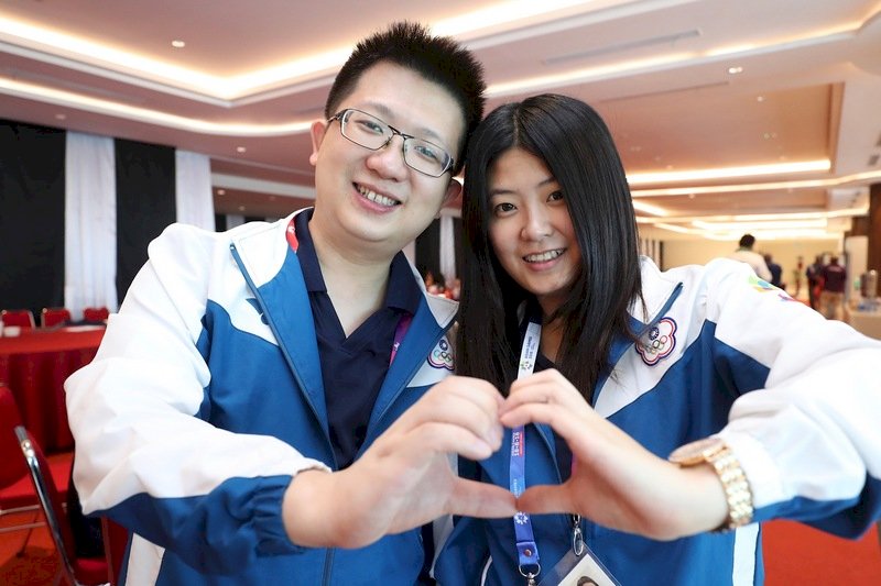 印尼亞運/橋牌情侶檔楊欣龍陸怡如 雙人賽奪冠