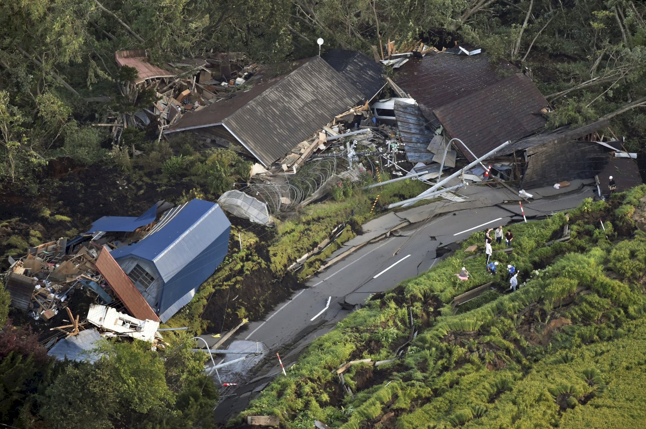 北海道強震 增至至少8死